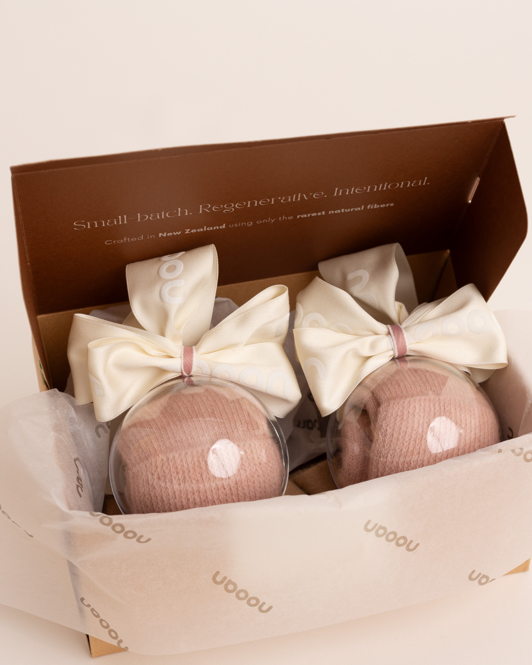 Nooan Christmas Gift Bauble